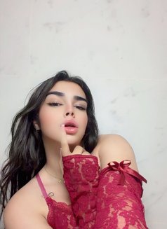 غولدن روز - Transsexual escort in Jeddah Photo 2 of 6