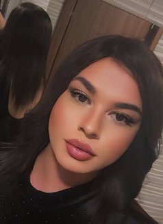 ميرو - Transsexual escort in Muscat Photo 2 of 2