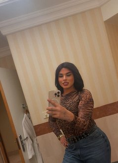 ميرو - Transsexual escort in Muscat Photo 4 of 5