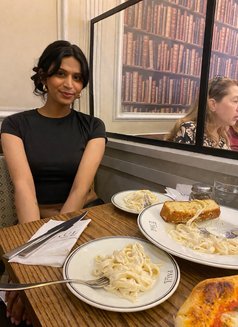 𝑨𝒏𝒂 🤍 - Transsexual escort in New Delhi Photo 4 of 4
