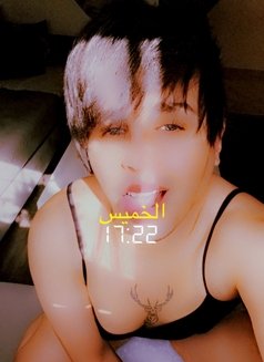 بنوتي فحل مبادل للجادين - Acompañantes transexual in Riyadh Photo 1 of 2