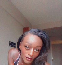 አልማ - Transsexual escort in Nairobi