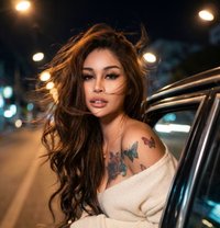 𝐅𝐚𝐫𝐚𝐡 𝐋𝐮𝐧𝐚 🇱🇧 - puta in Bangkok Photo 1 of 21