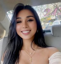 Андреа Словак - companion in Cebu City