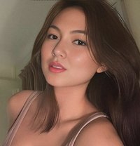 SmOkeThenFuCK - Transsexual escort in Manila