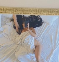 Versatile Trans w/Big Cum Milk - Acompañantes transexual in Manila