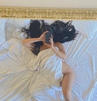 Versatile Trans w/Big Cum Milk - Acompañantes transexual in Manila