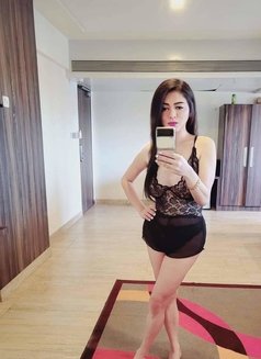 1stimer and bi-curious are welcome - Transsexual escort in Mumbai Photo 12 of 15