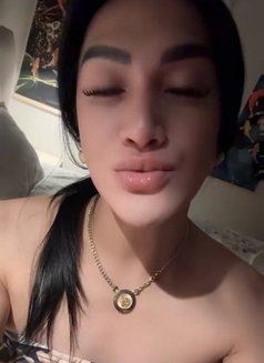 بردان؟ خلنا ندفي شوي، رمسني - Masajista in Riyadh Photo 6 of 10