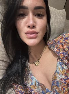 تفضيلك؟ توب | بوتوم | الاثنين؟ رامسني - masseuse in Riyadh Photo 10 of 10