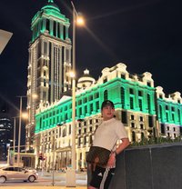 انا استطيع التحدث باللغة العربية - Acompañantes masculino in Manila