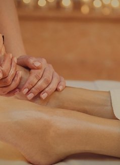 Massage at home - Male escort in Dubai Photo 1 of 6