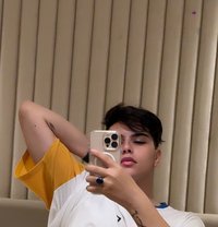 انيير - Acompañantes masculino in Riyadh