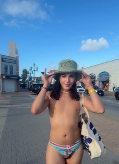 🇸🇦 هتان - Male escort in Riyadh Photo 2 of 8