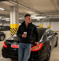 Адам - Male escort in Dubai