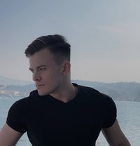 Адам - Male escort in Dubai