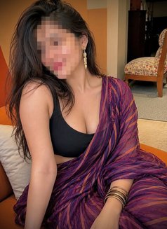KAVITA—𝐏𝐑𝐈𝐕𝐀𝐓𝐄 𝐒𝐄𝐒𝐒𝐈𝐎𝐍 - escort in Hyderabad Photo 4 of 11
