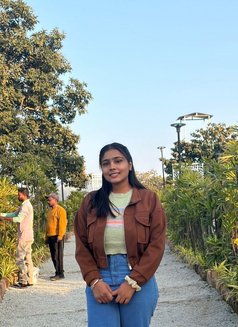 𝐈𝐧𝐝𝐞𝐩𝐞𝐧𝐝𝐞𝐧𝐭 𝐠𝐢𝐫𝐥 𝐜𝐚𝐦 - escort in Bangalore Photo 1 of 1