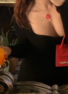𝗣𝗿𝗮𝗰𝗵𝗶 𝗡𝗼 𝗜𝗻𝗖𝗮𝗹𝗹 - escort in Mumbai Photo 1 of 14