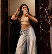 ड्रिंक - escort in Kochi