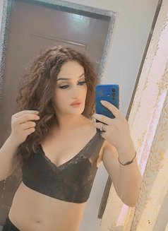 🅺🅰🆃🆃🆈 🆀🆄🅴🅴🅽 🥇 - Transsexual escort in Ahmedabad Photo 14 of 15