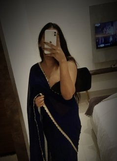 𝐥𝐢𝐦𝐢𝐭𝐞𝐝 𝐠𝐮𝐞𝐬𝐭 𝐨𝐧𝐥𝐲 - Acompañantes transexual in Hyderabad Photo 13 of 13