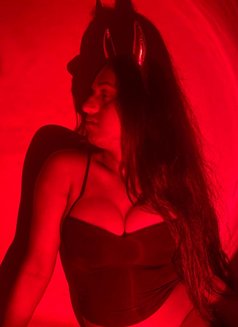 𝐥𝐢𝐦𝐢𝐭𝐞𝐝 𝐠𝐮𝐞𝐬𝐭 𝐨𝐧𝐥𝐲 - Acompañantes transexual in Hyderabad Photo 17 of 17