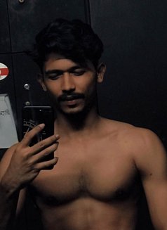 ......... - Male escort in Riyadh Photo 2 of 2