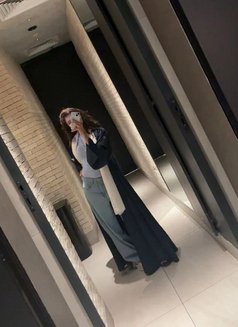 الهندباء - escort in Abu Dhabi Photo 2 of 7