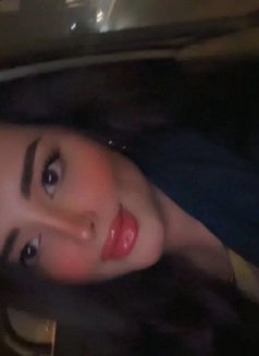 سارة - escort in Baku Photo 1 of 5