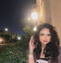 سارة - escort in Jeddah