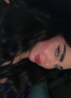 باربي في بيروت - Transsexual escort in Beirut Photo 2 of 9