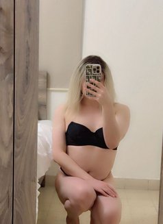 شهد دلوع - Transsexual escort in Beirut Photo 2 of 7