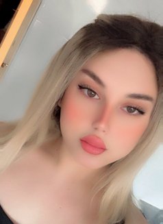 🤍شمس - Transsexual escort in Beirut Photo 9 of 15