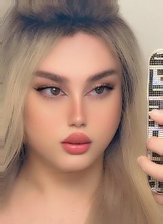 🤍شمس - Transsexual escort in Beirut Photo 12 of 15