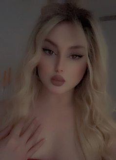 🤍شمس - Transsexual escort in Beirut Photo 14 of 14