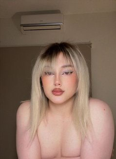 Shams - Transsexual escort in Beirut Photo 27 of 30