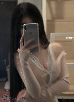 荷安安 - escort agency in Shanghai Photo 1 of 2