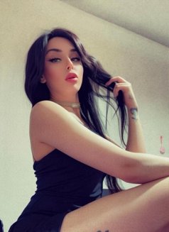 بيان - Dominadora transexual in Amman Photo 9 of 16