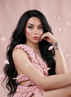 بيان - Dominadora transexual in Amman Photo 11 of 16