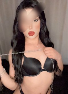 أنجي - Acompañantes transexual in Muscat Photo 3 of 9