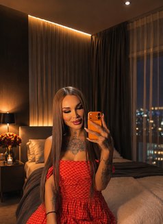 Молли 🇷🇺 - Transsexual escort agency in İstanbul Photo 24 of 27