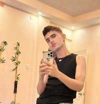 Berkay_bbk - Male escort in İstanbul Photo 5 of 7