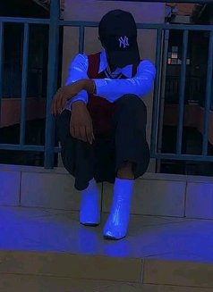 𝑇𝑖𝑓𝑓 - Male escort in Nairobi Photo 3 of 4