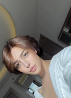 سلطان - Male escort in Dubai Photo 2 of 12