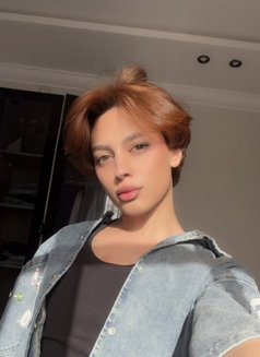 سلطان - Acompañantes masculino in Riyadh Photo 1 of 9