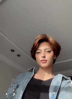 سلطان - Acompañantes masculino in Riyadh Photo 2 of 9