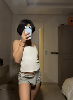 سلطان - Acompañantes masculino in Riyadh Photo 2 of 10