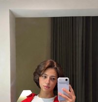 سلطان - Male escort in Riyadh Photo 1 of 11