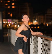 لجين - escort in Beirut